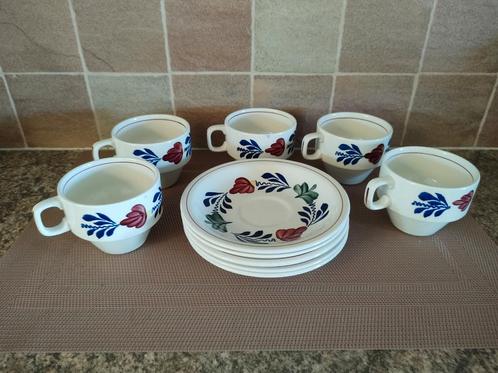 5 mooie kop en schotels. Merk Boch;  Boerenbont., Huis en Inrichting, Keuken | Servies, Zo goed als nieuw, Kop(pen) en/of Schotel(s)