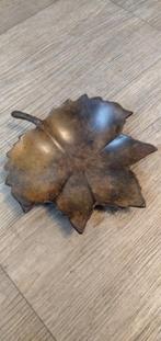Vintage handgemaakte maple leaf schaal, Antiek en Kunst, Ophalen of Verzenden