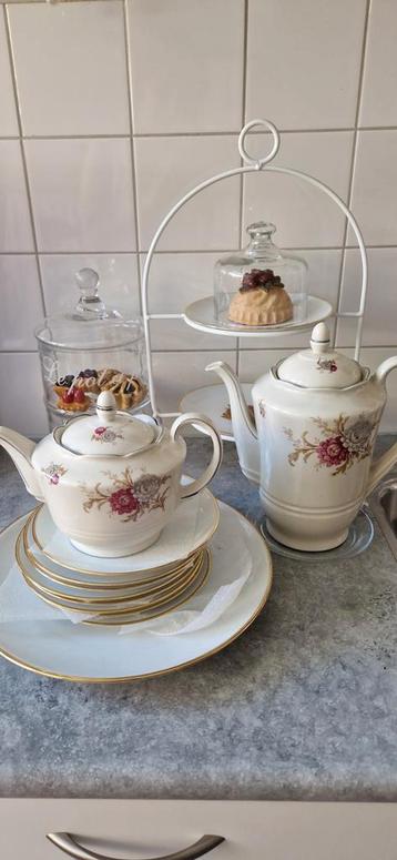 Complete Alice in Wonderland Tea Party Starterkit beschikbaar voor biedingen