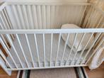 Ledikant Ikea met matras, deken en hemeltje, Kinderen en Baby's, Ophalen, Gebruikt, Ledikant