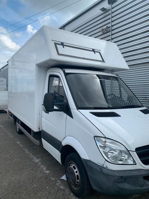 Te Huur Huren Verhuisbus Verhuiswagen Bakwagen Met Laadklep, Diensten en Vakmensen, Verhuur | Auto en Motor, Aanhangwagen, Verhuiswagen of Bestelauto