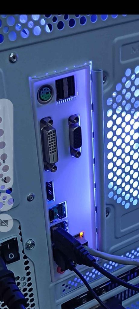 IO Shield / Backplate alle soorten, Computers en Software, Moederborden, Nieuw, Overige typen, DDR4, Verzenden