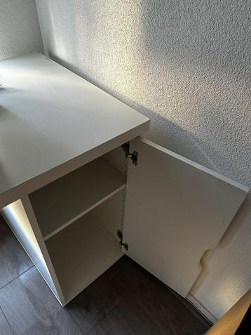 bureau beschikbaar voor biedingen