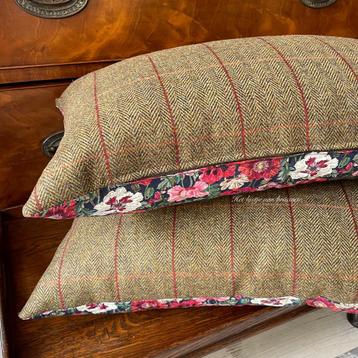 Engelse SET kussens Liberty of Londen / Tweed Checkered beschikbaar voor biedingen