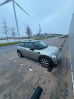 Mini 1.6 16V Cooper 2008 Grijs, Auto's, Mini, Voorwielaandrijving, 750 kg, 4 cilinders, 4 stoelen