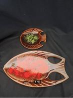 2 Fish dishes / plates 1970's style. Fat lava glaze. 15, Ophalen of Verzenden