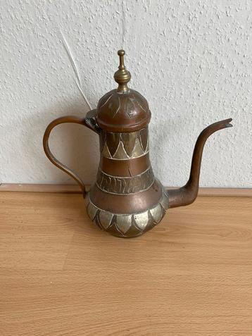 Koperen Theepot beschikbaar voor biedingen