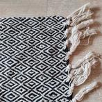Plaid,Deken,Franje,135x118 cm,omgezoomde rand,grijs,zwart, Ophalen of Verzenden, Nieuw