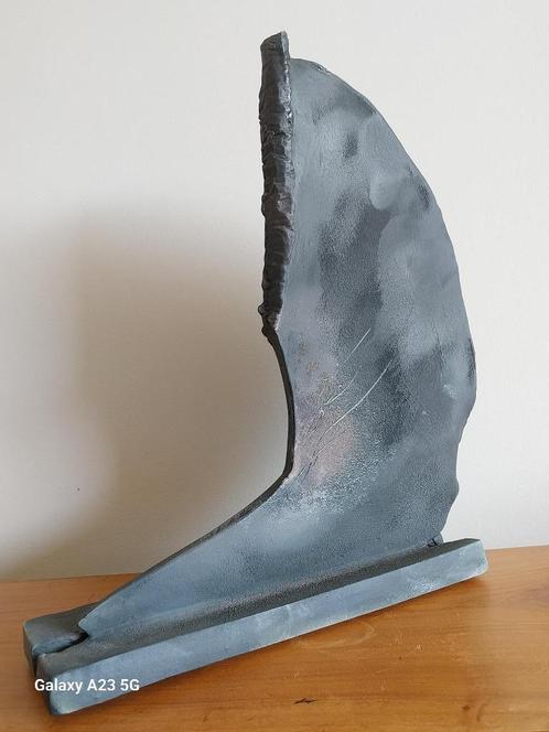 Modern keramisch voorwerp Zwarte vleugel, Antiek en Kunst, Kunst | Designobjecten, Ophalen of Verzenden