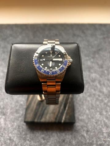 STEINHART OCEAN ONE 39 GMT PREMIUM - 50 ATM -TITANIUM  beschikbaar voor biedingen