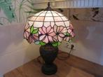 Tiffany tafellamp met prachtige voet, Huis en Inrichting, Lampen | Tafellampen, Ophalen, Zo goed als nieuw, Tiffany, 50 tot 75 cm