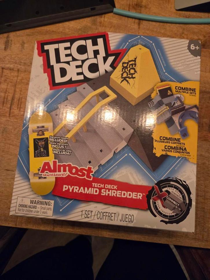 Tech Deck Pyramid Shredder, Hobby en Vrije tijd, Modelbouw | Auto's en Voertuigen, Nieuw, Overige typen, 1:50 of kleiner, Overige merken