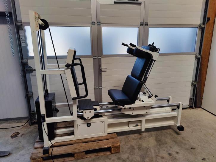Technogym leg press hack squat combinatie, Sport en Fitness, Fitnessmaterialen, Gebruikt, Overige typen, Ophalen