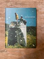Jonas Bendiksen Satellites fotoboek, Jonas bendiksen, Fotografen, Ophalen of Verzenden, Zo goed als nieuw