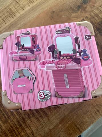 Nieuwe speelgoed make-up koffer/kaptafel beschikbaar voor biedingen
