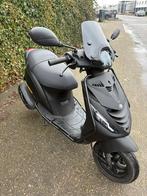 Piaggo zip Iget 2022 Full option matt zwart, Ophalen, Maximaal 45 km/u, Zip, Zo goed als nieuw