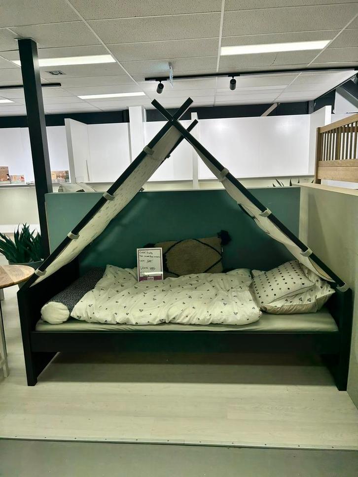 SHOWMODEL TIPITENT BED, Kinderen en Baby's, Kinderkamer | Bedden, Zo goed als nieuw, 180 cm of meer, 85 tot 100 cm, Ophalen
