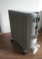 2500 W De’Longhi oliegevulde radiator/kachel/verwarming, wit, Ophalen, 30 tot 80 cm, Kachel, Minder dan 60 cm