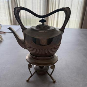 Antieke thee pot met brander jugendstil style beschikbaar voor biedingen