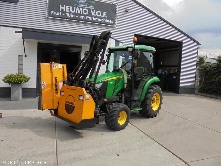john deere 3045R mc connel heggensnoeier/klepelbak, Zakelijke goederen, Agrarisch | Tractoren, John Deere