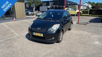 Toyota Yaris 1.3 VVTi Luna - ORIGINEEL NEDERLANDSE AUTO - IN beschikbaar voor biedingen