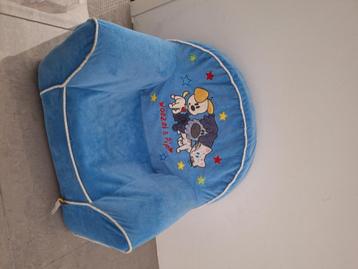 Kinder fauteuil woezel en pip beschikbaar voor biedingen