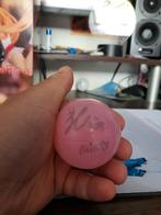 Everglow Mia Gesigneerde Bal - K-pop Collectible, Ophalen of Verzenden, Gebruikt