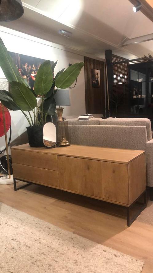 Eiken TV meubel Tygo 160cm: SHOWMODEL ACTIE, Huis en Inrichting, Kasten | Televisiemeubels, Nieuw, Minder dan 100 cm, 150 tot 200 cm