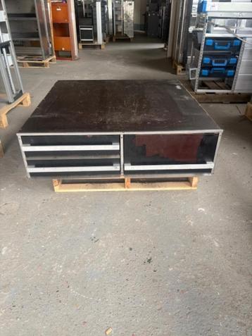Beks Vloerlade (2440) L129 B124 H33 €599 beschikbaar voor biedingen