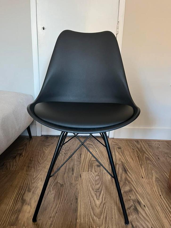 4 Zwarte eetkamerstoelen, Huis en Inrichting, Stoelen, Zo goed als nieuw, Vier, Zwart, Ophalen