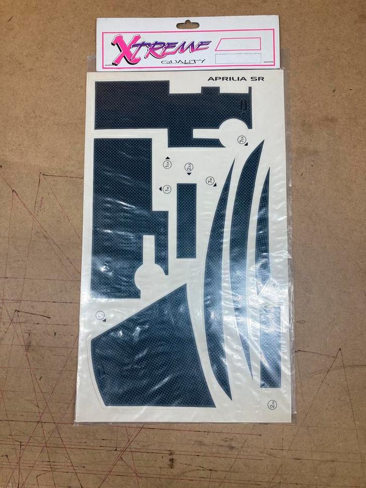 Nieuw (NOS) Stickerset CARBON tbv APRILLIA SR scooter, Fietsen en Brommers, Brommeronderdelen | Scooters, Nieuw, Aprilia, Overige typen