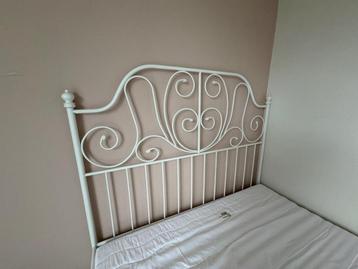 IKEA bed met matras (140x200) - afbeelding 2