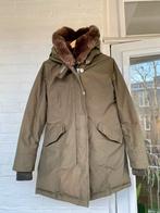 Groene Woolrich Jas Maat M, Ophalen of Verzenden, Zo goed als nieuw, Maat 38/40 (M), Groen