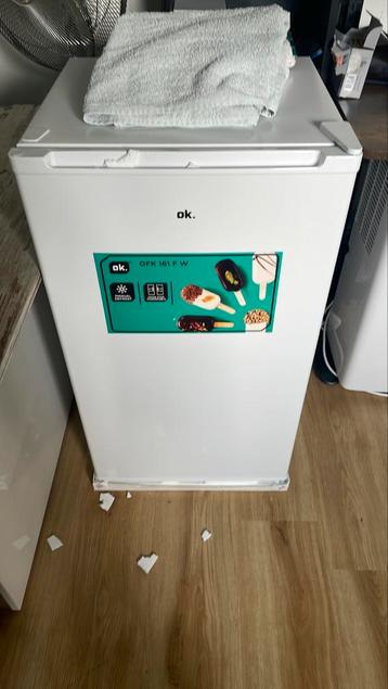 Ok. Koelkast beschikbaar voor biedingen