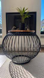 Mooie industriele salon/bijzet tafel, Rond, Zo goed als nieuw, Metaal, Minder dan 50 cm