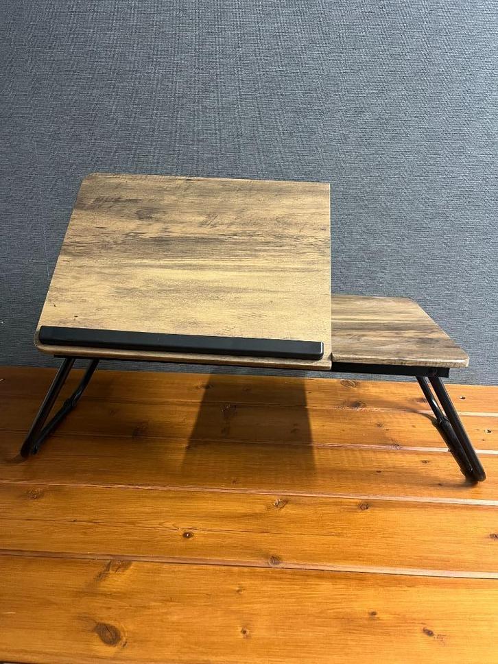 luxe - Laptoptafel - Laptopstandaard Schoottafel - Bedtafel, Computers en Software, Laptopstandaarden, Zo goed als nieuw, In hoogte verstelbaar