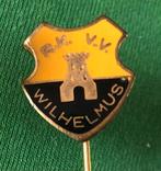 Voetbalspeldje RKVV wilhulmus emaille, Verzamelen, Ophalen of Verzenden, Zo goed als nieuw, Transport