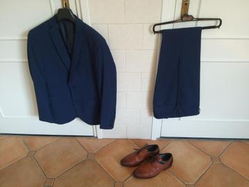 Donkerblauw colbert en pantalon / gala of diploma uitreiking beschikbaar voor biedingen