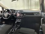 Volkswagen Touran 1.5 TSI 150pk DSG Highline Bu € 28.750,0, Auto's, Automaat, Electronic Stability Program (ESP), 4 cilinders