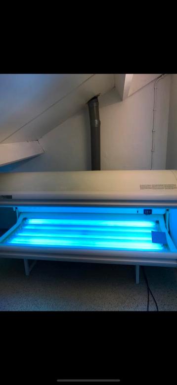 Zonnebank beschikbaar voor biedingen