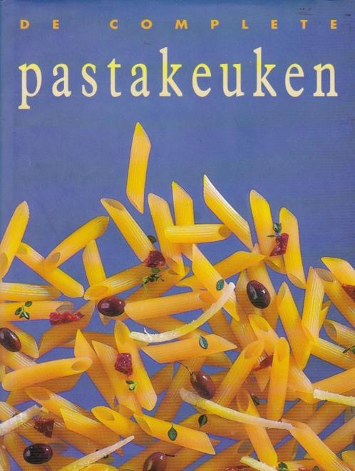 Könemann - De complete pastakeuken, Boeken, Kookboeken, Zo goed als nieuw, Italië, Ophalen of Verzenden