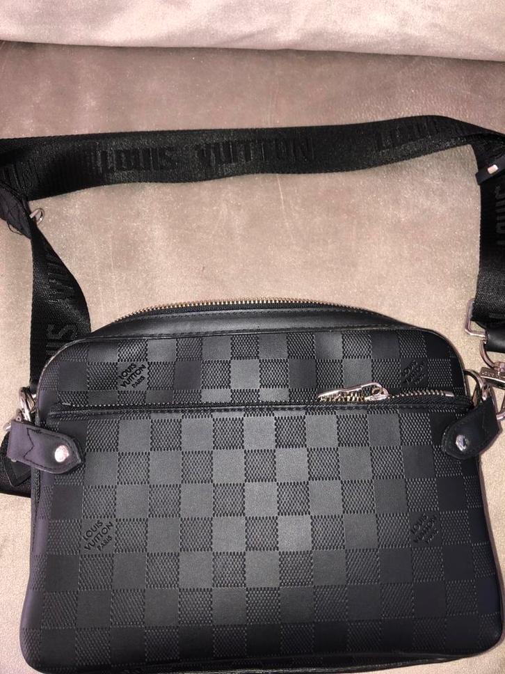 Louis Vuitton Tas - 1 op 1 Replica, Sieraden, Tassen en Uiterlijk, Tassen | Schoudertassen, Zo goed als nieuw, Overige merken