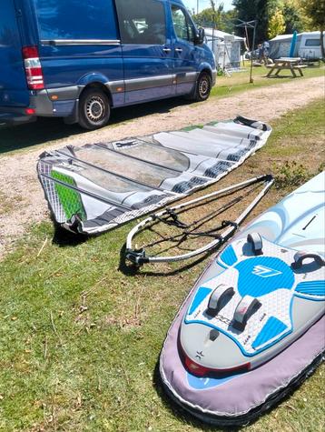 Fanatic Stingray TT.145 ltr met GA Savage 8.7 m2 kompl.set beschikbaar voor biedingen