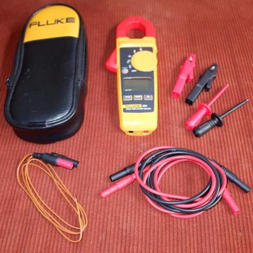 Fluke 324 True RMS Clamp Meter beschikbaar voor biedingen