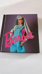 Barbie: Four Decades In Fashion - Boek, Ophalen of Verzenden, Gelezen, Overige onderwerpen, Laura Jacobs