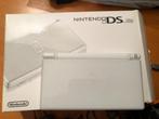 Nintendo DS Lite Wit - Compleet in doos met 32 Games, Spelcomputers en Games, Games | Nintendo DS, Avontuur en Actie, 1 speler