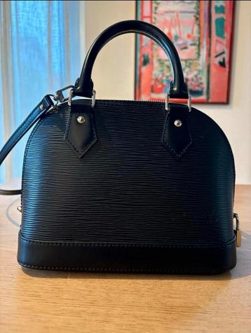 Louis Vuitton Alma BB Epi Noir – Iconische Designerhandtas beschikbaar voor biedingen