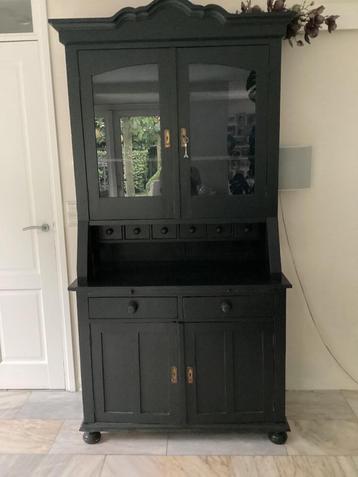 Mooie buffetkast te koop  beschikbaar voor biedingen