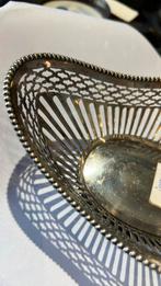 Antiek bonbon schaaltje gekeurd zilver, met parelranden, Ophalen of Verzenden, Zilver