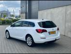 Opel Astra 1.4 Turbo 103KW Sp.tourer AUT 2011 Wit, Auto's, 15 km/l, 74 €/maand, 4 cilinders, Leder en Stof